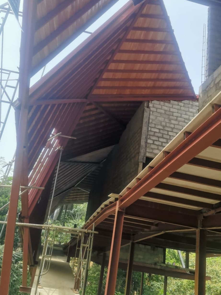 Modern Architectural Roof at Akurassa gallery 2