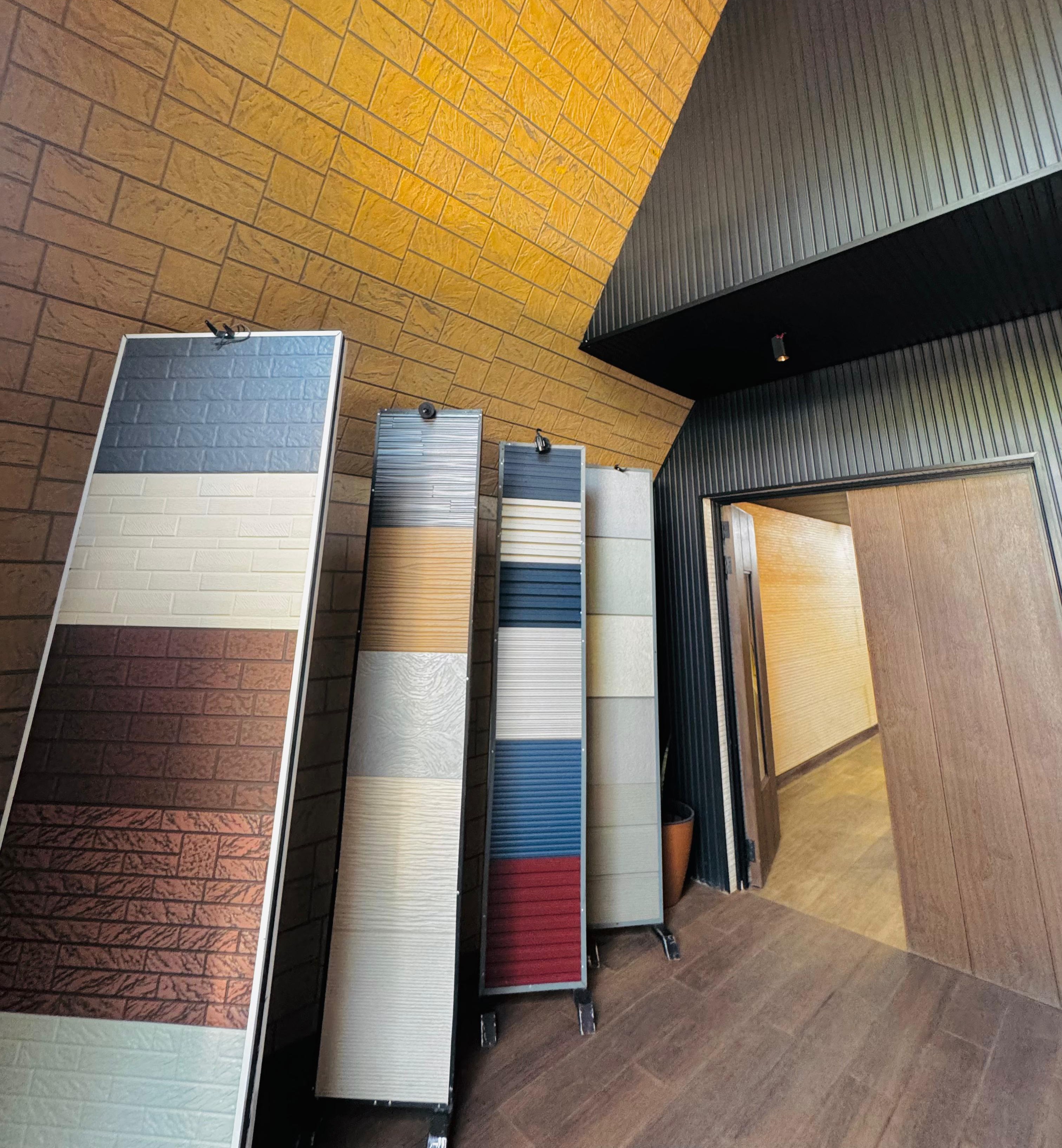 Sandwich Panel Display